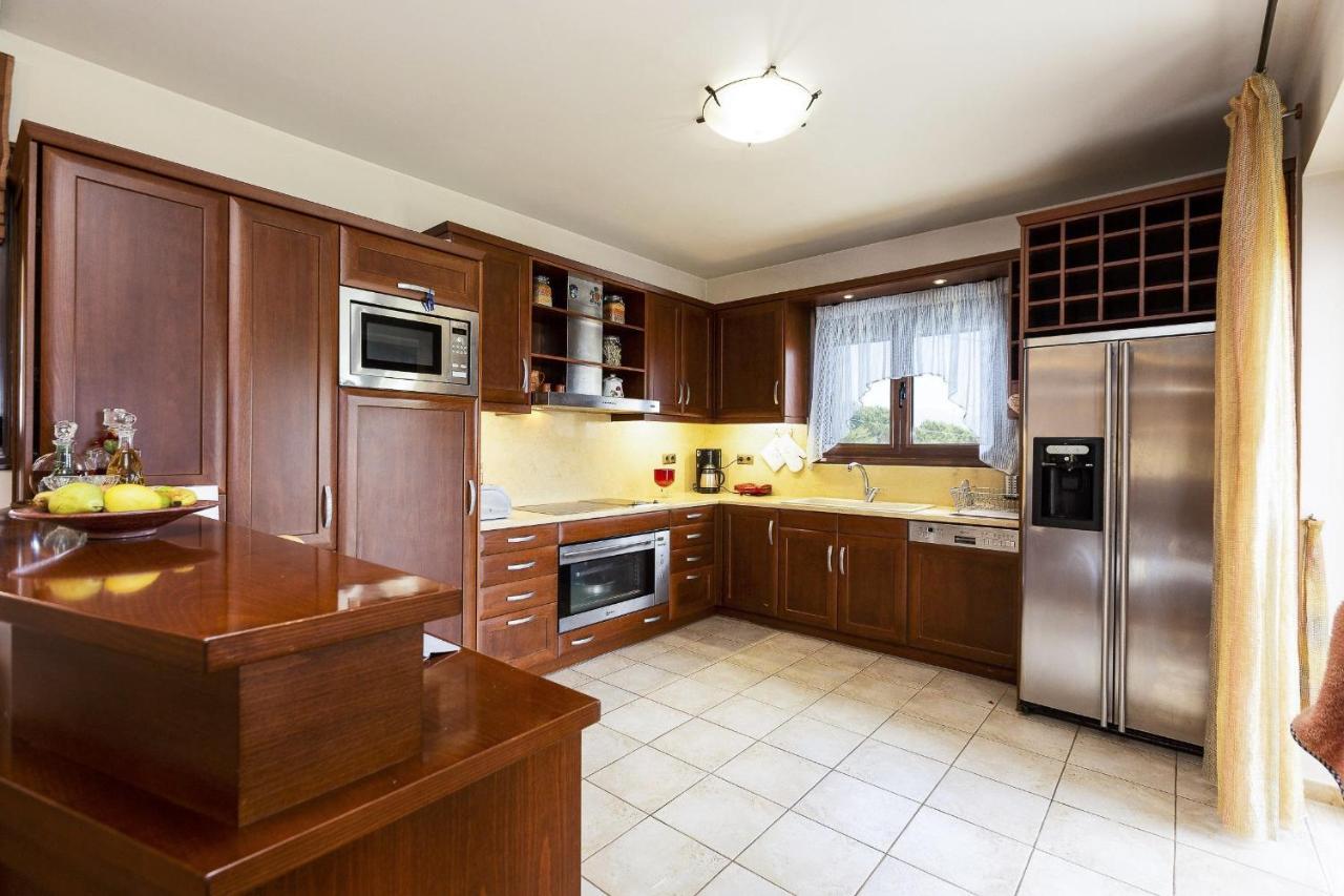 Villa Natura - With Private Heated Pool Tria Monastiria Екстериор снимка