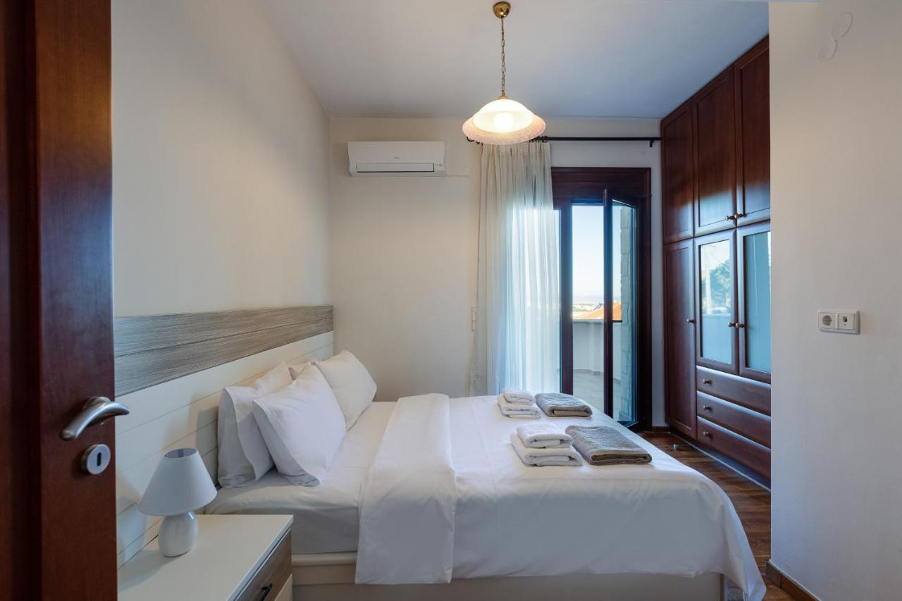 Villa Natura - With Private Heated Pool Tria Monastiria Екстериор снимка