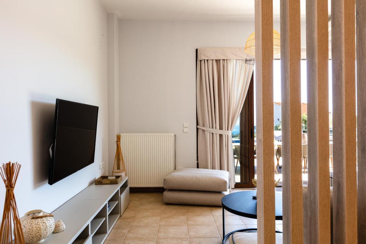 Villa Natura - With Private Heated Pool Tria Monastiria Екстериор снимка